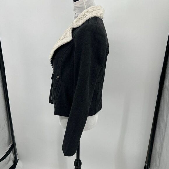 Lucky Brand Black Jacket with Cream Faux Fur Collar - Picture 10 of 13